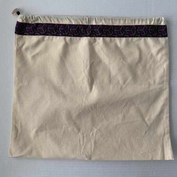 Tory Burch Quilted Purse - Picture 11 of 13